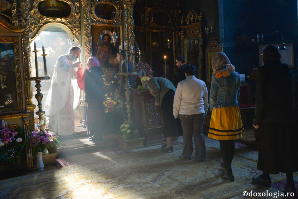 Creștinul poate simți Raiul prin Împărtășanie / Foto: Oana Nechifor