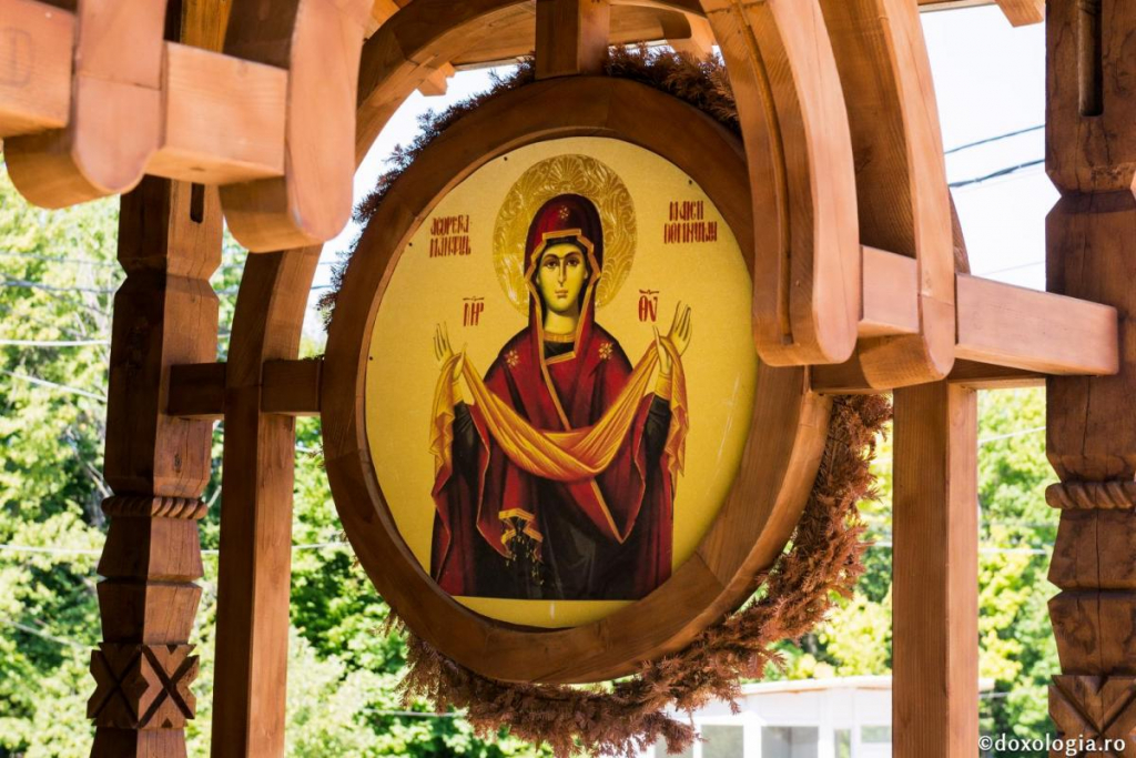 Acoperământul Maicii Domnului, ocrotirea creștinilor / Foto: Oana Nechifor