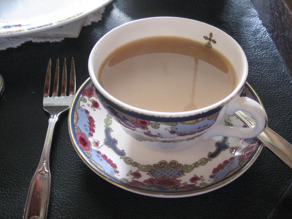 Povestea ceșcuței de ceai – spusă de Părintele Arsenie Boca / Foto: EvinDC