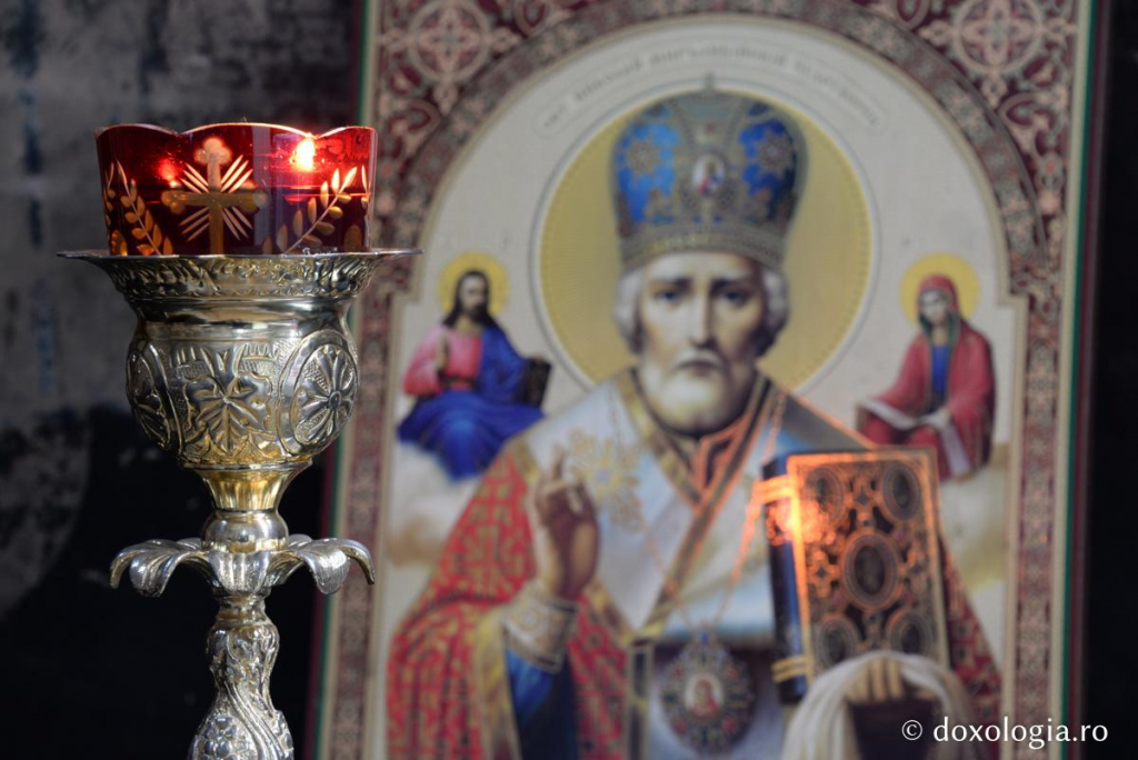 Sfântul Nicolae ne ocrotește și ne îndrumă pe calea spre mântuire / Foto: Ștefan Cojocariu