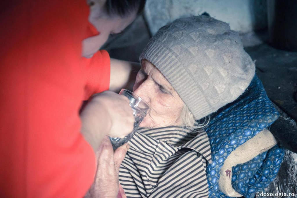 Postul și milostenia, aripi ale rugăciunii / Foto: Oana Nechifor