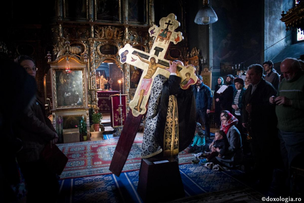 Cât mai des să alergăm la puterea Crucii! / Foto: Oana Nechifor