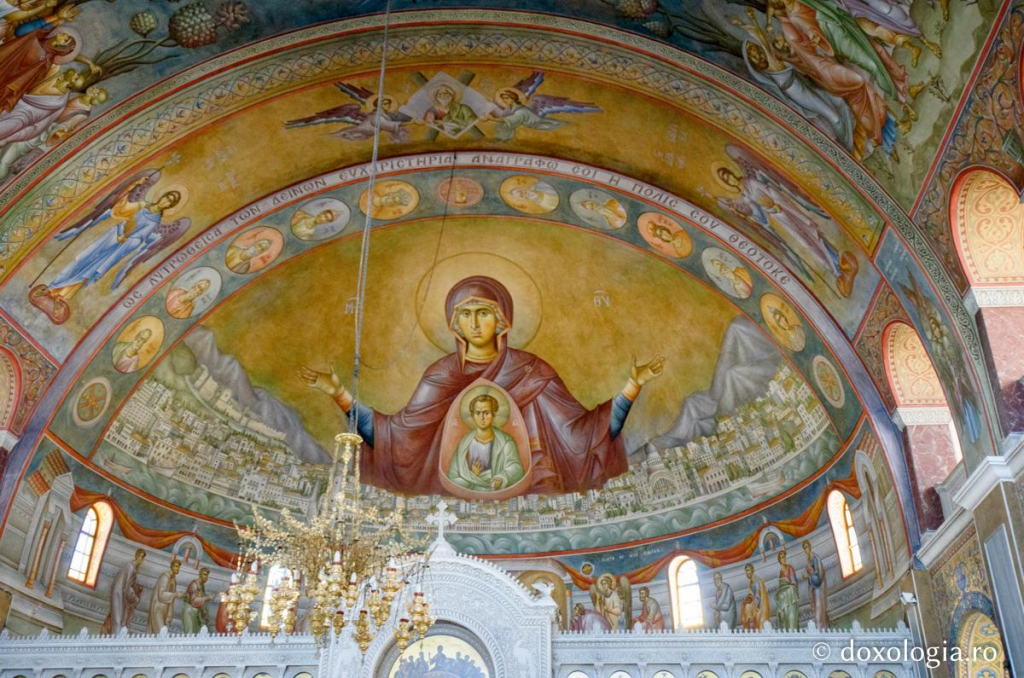 Maica Domnului – mai presus decât toți sfinții / Foto: Bogdan Zamfirescu