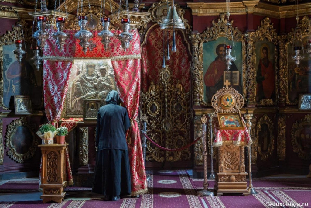 Rugăciunile preacuratei Maicii lui Dumnezeu pentru noi / Foto: Ștefan Cojocariu