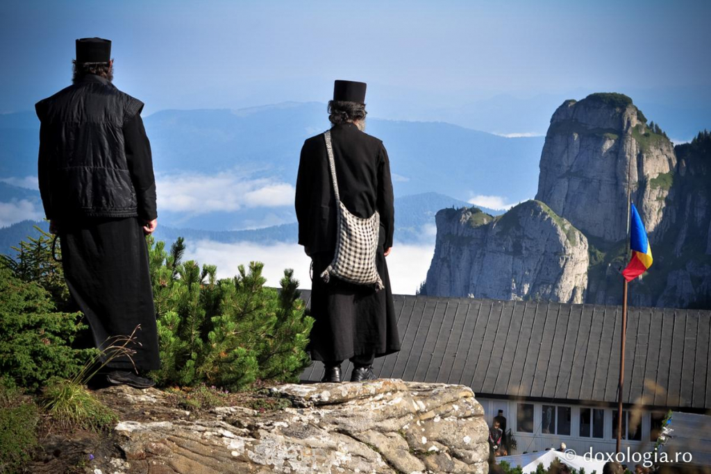 Pe ce cale să meargă cei ce Îl iubesc pe Dumnezeu? / Foto: Oana Nechifor