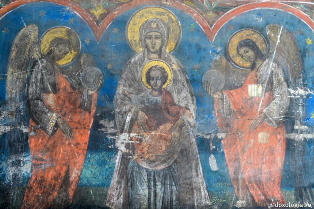 Puterea rugăciunilor Maicii Domnului, nădejdea celor fără de nădejde / Foto: Oana Nechifor