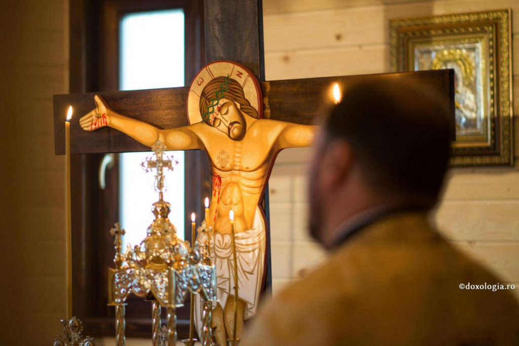 Despre desăvârșirea morală a celor ce liturghisesc Tainele / Foto: Adrian Sârbu