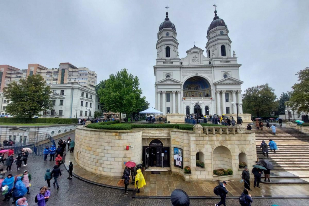 Muzeul Mitropolitan din Iași își prelungește programul în perioada hramului Sfintei Parascheva