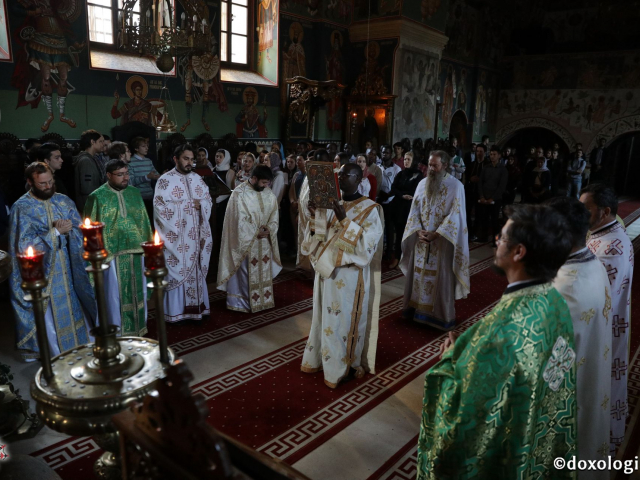 Voluntarii ITO 2017 la Sfânta Liturghie (galerie FOTO)