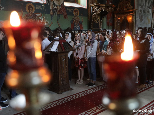 Voluntarii ITO 2017 la Sfânta Liturghie (galerie FOTO)