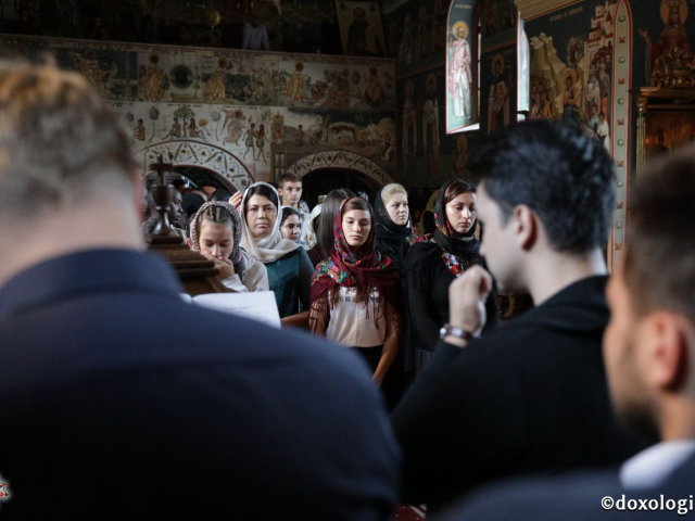 Voluntarii ITO 2017 la Sfânta Liturghie (galerie FOTO)