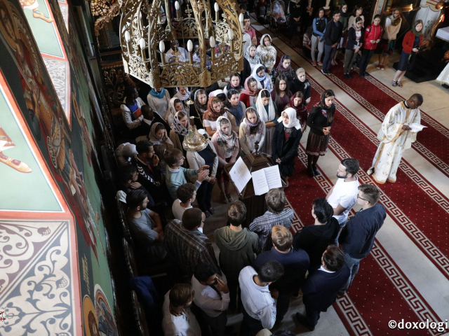 Voluntarii ITO 2017 la Sfânta Liturghie (galerie FOTO)