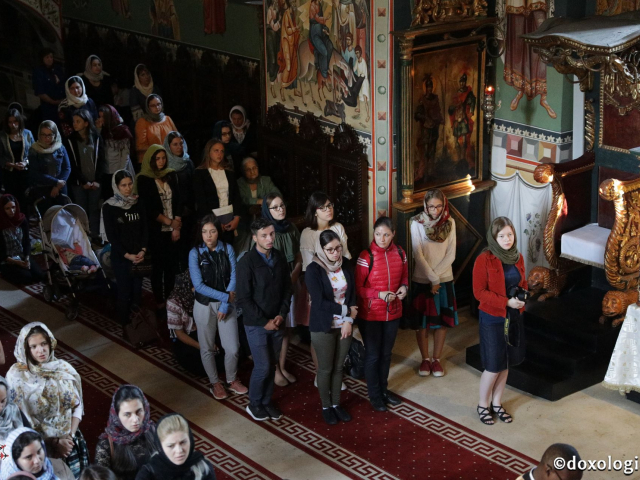 Voluntarii ITO 2017 la Sfânta Liturghie (galerie FOTO)