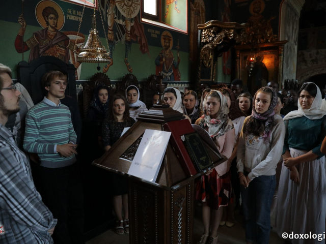 Voluntarii ITO 2017 la Sfânta Liturghie (galerie FOTO)
