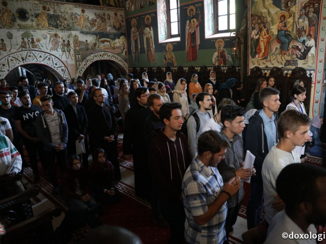 Voluntarii ITO 2017 la Sfânta Liturghie (galerie FOTO)