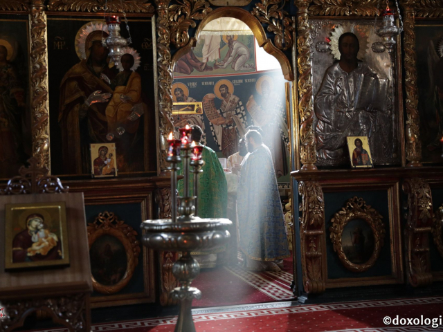 Voluntarii ITO 2017 la Sfânta Liturghie (galerie FOTO)