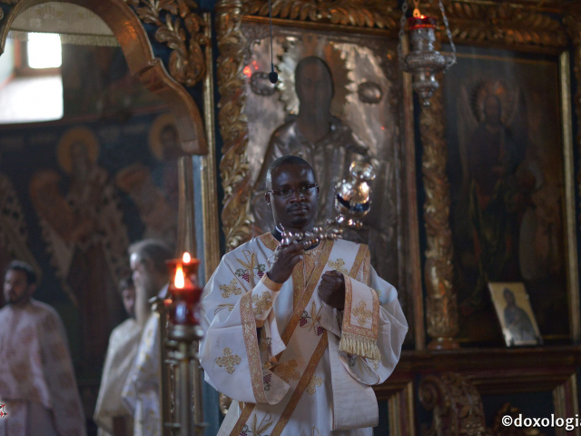 Voluntarii ITO 2017 la Sfânta Liturghie (galerie FOTO)