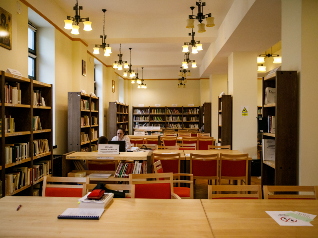La Bibliothèque métropolitaine „Dumitru Stăniloae”