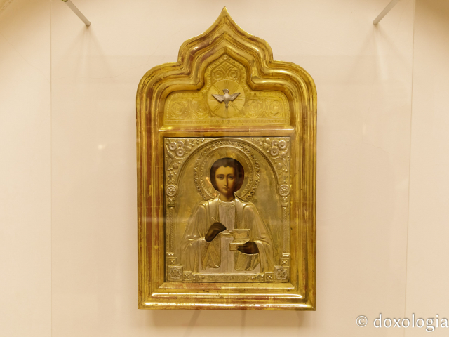 Exponatul lunii iulie: icoana Sfântului Mare Mucenic Pantelimon