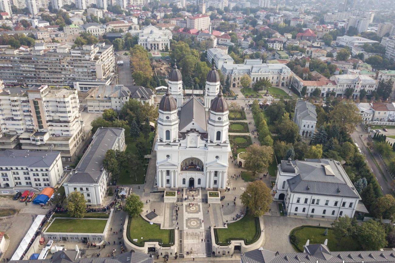 Imagini din dronă – Catedrala din Iași, în așteptarea zilei de 14 octombrie / Foto: Alex Atudori